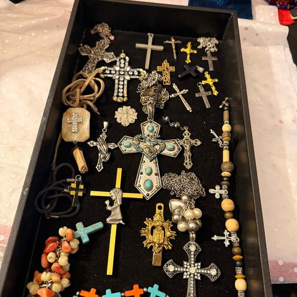 Unbranded Jewelry - Assorted Cross Pendants & Necklaces - Religious Jewelry Collection